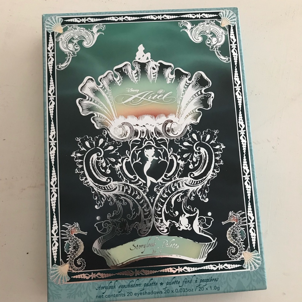 Sephora Disney eyeshadow pallet - Ariel